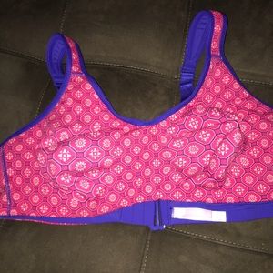 NEW IN Package Sz 42C Underwire ComfortChoice